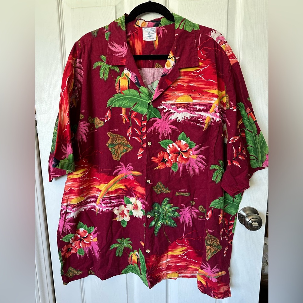 ♻️LAST DAY 4/24 - MAKE AN OFFER♻️ Vintage Aloha Shirt